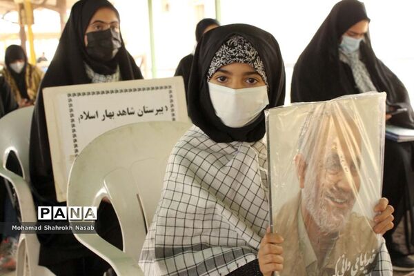 آیین میثاق با شهدا و افتتاحیه هفته بسیج دانش‌آموزی در اهواز