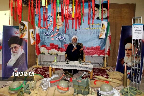 یادواره «لاله های روشن» در قم