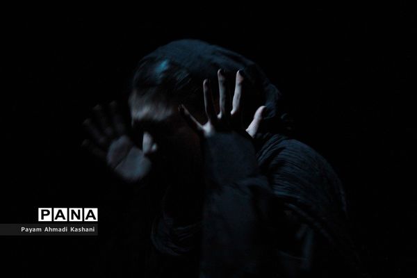 اجرای نمایش «سوئیپر»