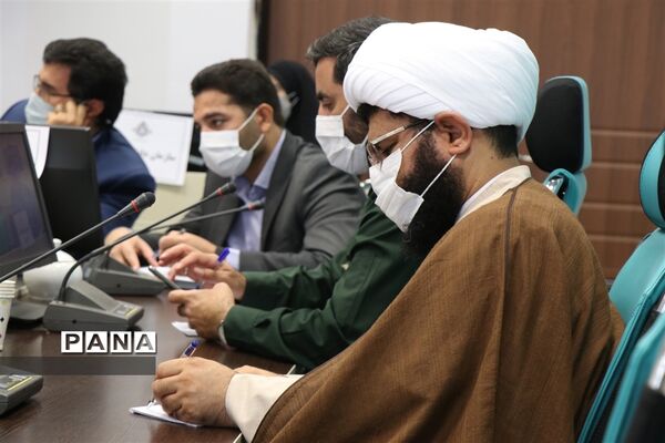 نشست صمیمی تشکل ‌های دانش‌آموزی و دانشجویی با مسئولان شهرستان قدس