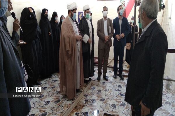 بافت و  برش فرش اهدایی به عتبات عالیات در شهرستان درمیان