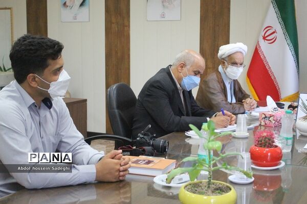 نشست هماهنگی اجرای برنامه‌های نماز آموزش و پرورش استان بوشهر