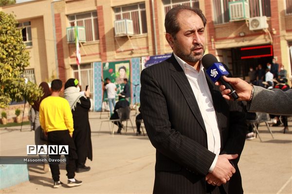 آیین نواختن زنگ استکبارستیزی در مدارس فارس