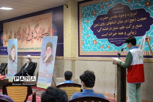 دیدار جمعی از نخبگان و اعضای تشکل‌های دانش آموزی  پسربا نماینده ولی فقیه در استان و امام جمعه بوشهر