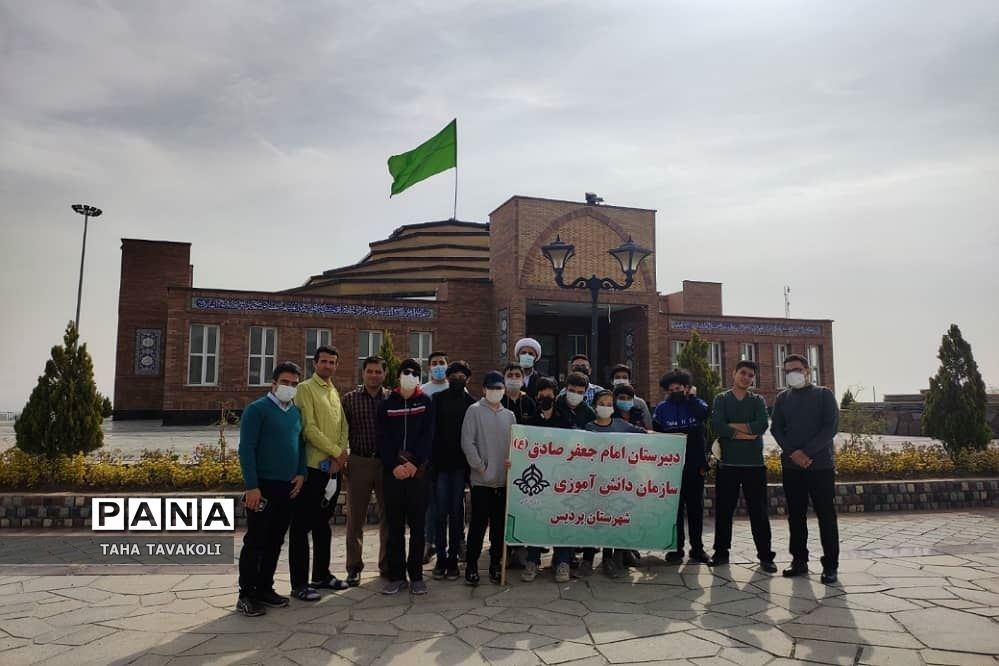 برگزاری مراسم یادواره شهدای شاخص دانش‌آموزان پردیس