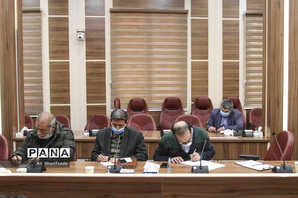 نشست خبری روز 13 آبان