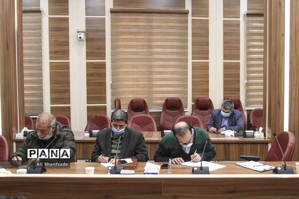 نشست خبری روز 13 آبان