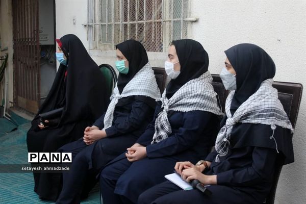 برنامه‌های هفته بسیج دانش‌آموزی در دبیرستان شاهد گلوگاه