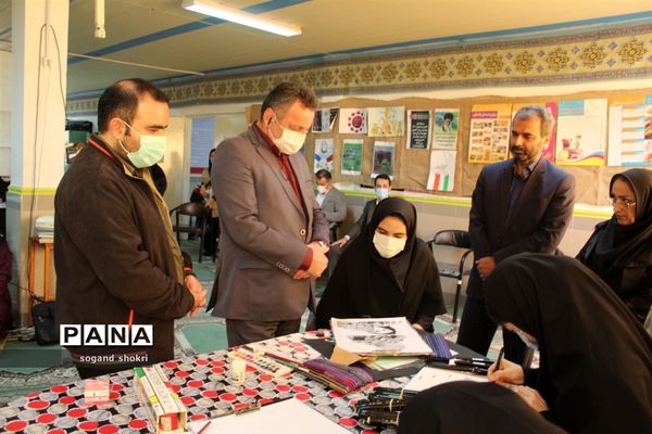 مسابقه نقاشی زنده به مناسبت هفته پدافند غیرعامل در محمودآباد