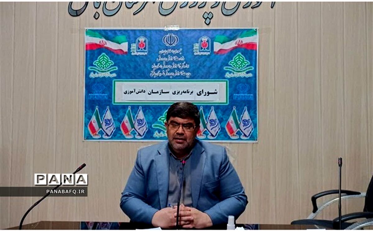 همه دانش‌آموزان باید مثل شهید فهمیده در تراز انقلاب و عملگرا باشند