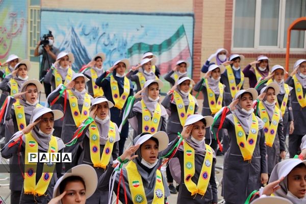 مانور بزرگ فرزندان روح الله زنگ استکبارستیزی در شهرستان قدس