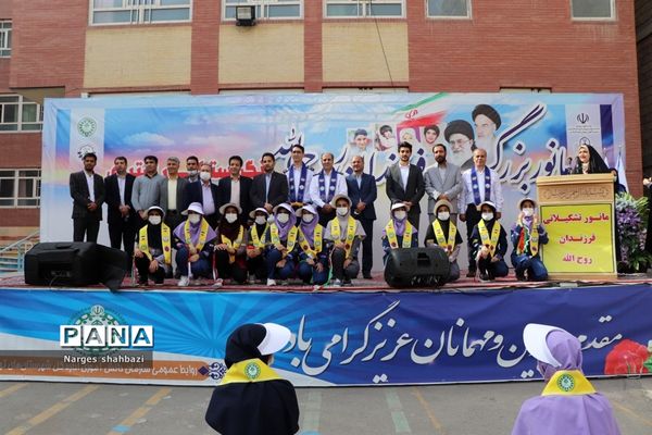 مانور بزرگ فرزندان روح الله زنگ استکبارستیزی در شهرستان قدس