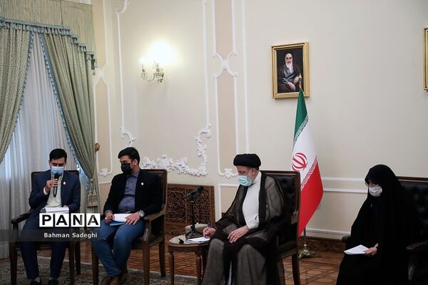 دیدار تشکل‌های دانش‌آموزی با رئیس جمهوری
