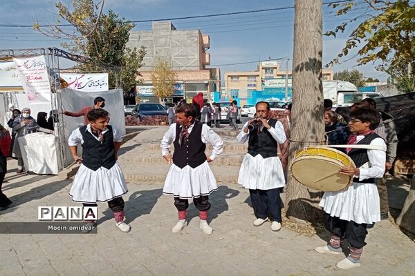 افتتاحیه جشنواره انار آونگی کاشمر