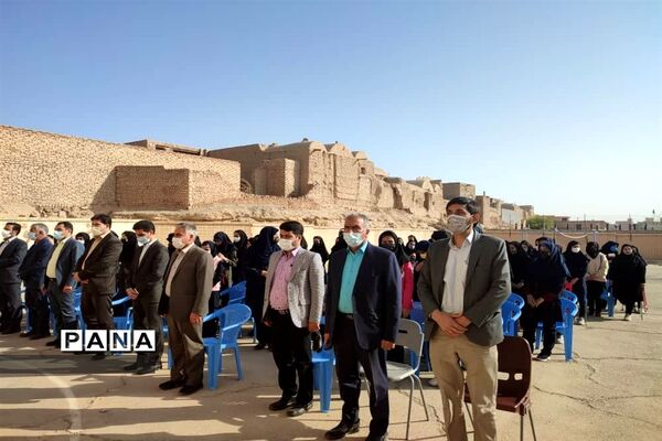 گرامیداشت ۱۳ آبان در مدارس ابرکوه