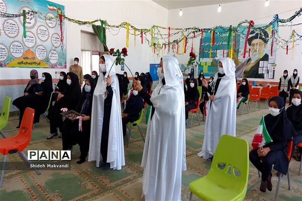 برگزاری مراسم روز دانش آموز در مدارس شهرستان  حمیدیه