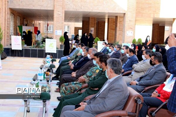نواختن زنگ استکبار ستیزی در مجموعه آموزشی سردار دل‌ها بیرجند