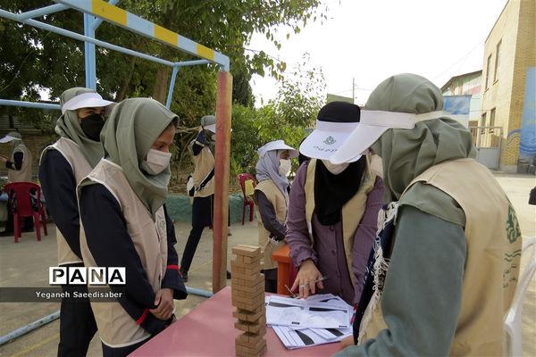 برگزاری مرحله مدرسه‌ای المپیاد بازی‌های فکری-سرگرمی رویش در ناحیه 3 شیراز