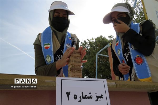 برگزاری مرحله مدرسه‌ای المپیاد بازی‌های فکری-سرگرمی رویش در ناحیه 3 شیراز