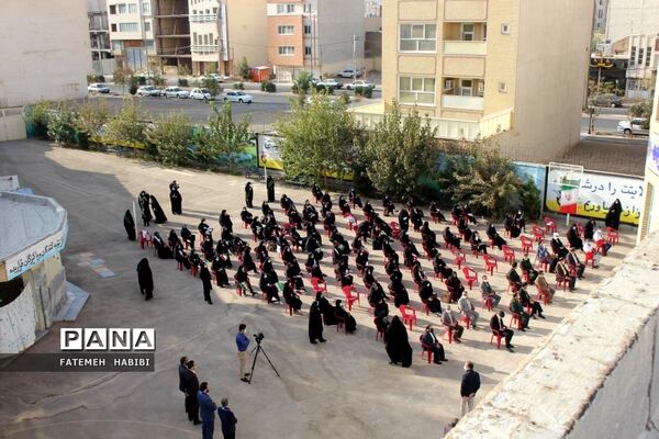 نواخته شدن زنگ استکبارستیزی در هنرستان شاهد نجمیه