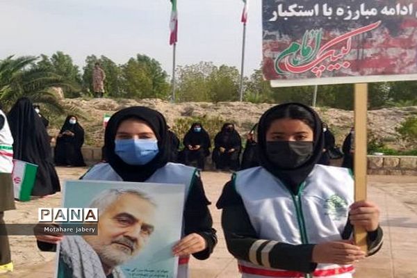 آیین نمادین زنگ استکبار ستیزی در ساحل خلیج همیشه فارس دلوار