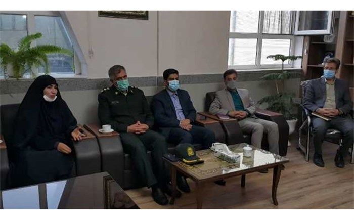 من یک معلمم و معلم خواهم ماند