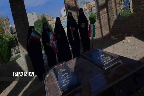 فریاد استکبار ستیزی در گلزار شهدا جوادآباد