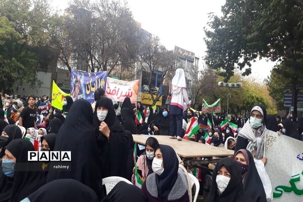 بزرگداشت روز دانش‌آموز در بجنورد