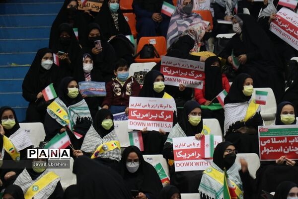 اجتماع دانش‌آموزان مشهد به مناسبت یوم الله 13 آبان ماه