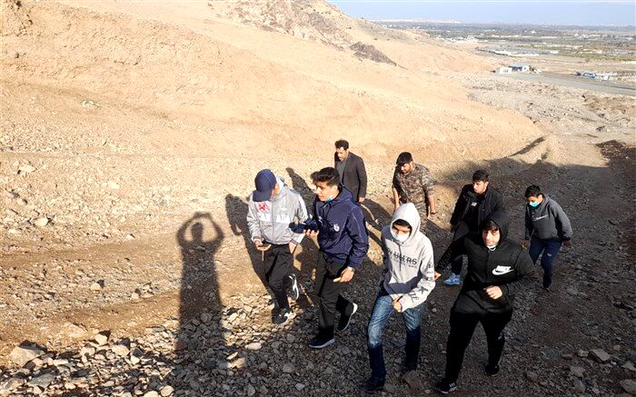 کوه‌پیمایی تشکل‌های دانش‌آموزی در روز دانش‌آموز