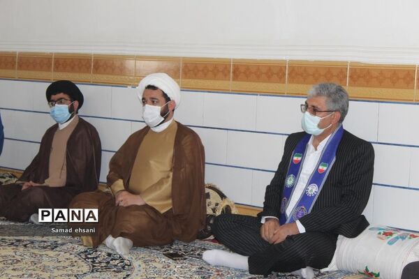 دیدار رئیس سازمان دانش‌آموزی کهگیلویه و بویراحمد با خانواده شهدای دانش‌آموز دهدشت