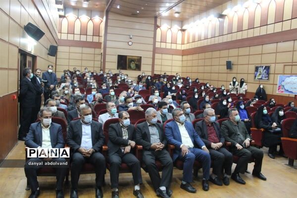 نشست صمیمی با رییس کمیسیون برنامه و بودجه مجلس به مناسبت ۱۳ آبان  در محمودآباد