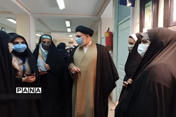 روز دانش‌آموز و یوم الله ۱۳ آبان در ناحیه دو بهارستان