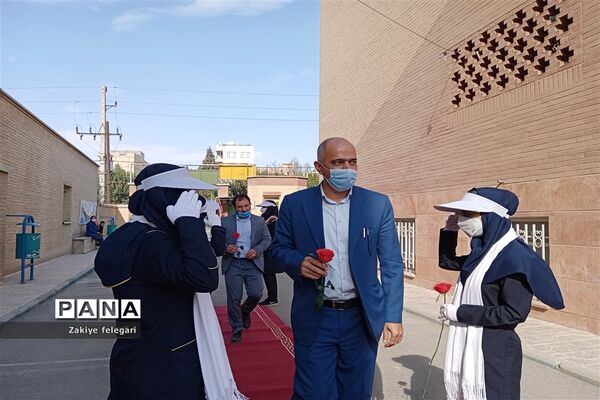 روز دانش‌آموز و یوم الله ۱۳ آبان در ناحیه دو بهارستان