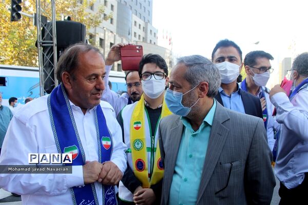 بصیرت دانش‌آموزی، ناتوانی استکبار