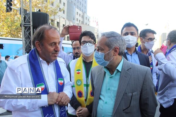 بصیرت دانش‌آموزی، ناتوانی استکبار