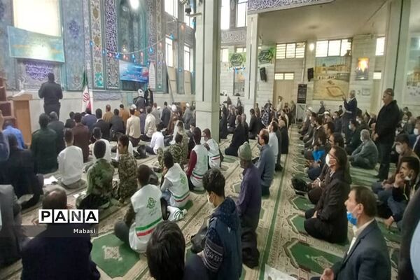 حضور دانش‌آموزان اداره آموزش و پرورش  ناحیه۶ در نمازجمعه خوراسگان