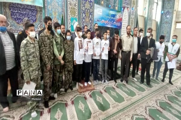 حضور دانش‌آموزان اداره آموزش و پرورش  ناحیه۶ در نمازجمعه خوراسگان