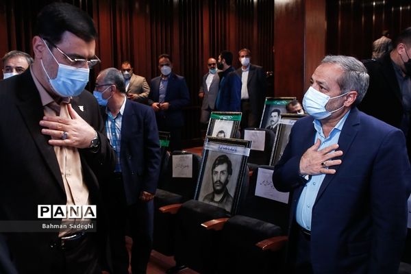 ششمین همایش ملی تجلیل از رتبه های کنکور زیر 100 شاهد و ایثارگر