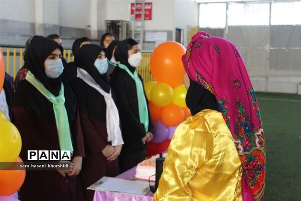 گرامیداشت هفته ملی مازندران به همت دانش‌آموزان دبیرستان مائده گلوگاه