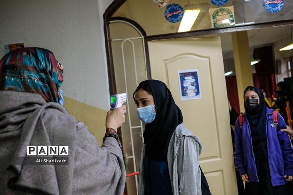 بازگشایی مدارس زیر سایه کرونا