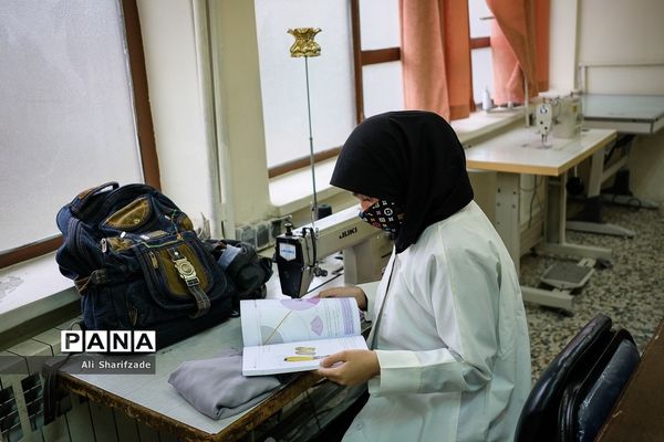 بازگشایی مدارس زیر سایه کرونا