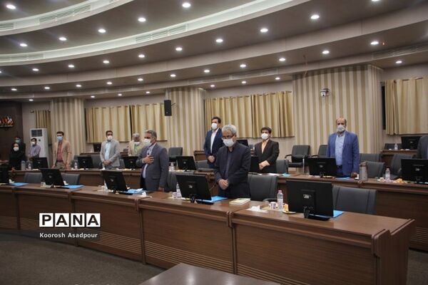 نشست مدیرکل مدارس غیر انتفاعی وزارت آموزش و پرورش در فارس