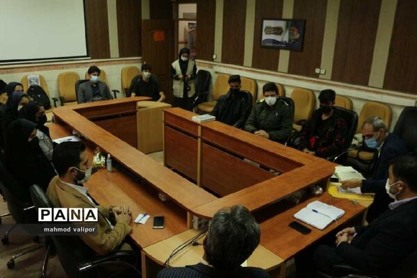 نشست خبرنگاران پانا با معاون پرورشی آموزش و پرورش شهرستان البرز