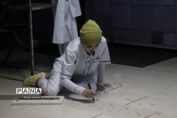 نمایش کت واک در تئاتر شهر تبریز