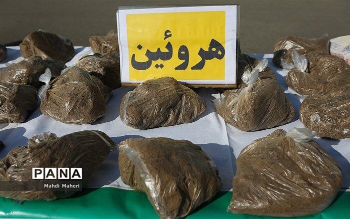 تاکسی با 10 کیلو هروئین توقیف شد