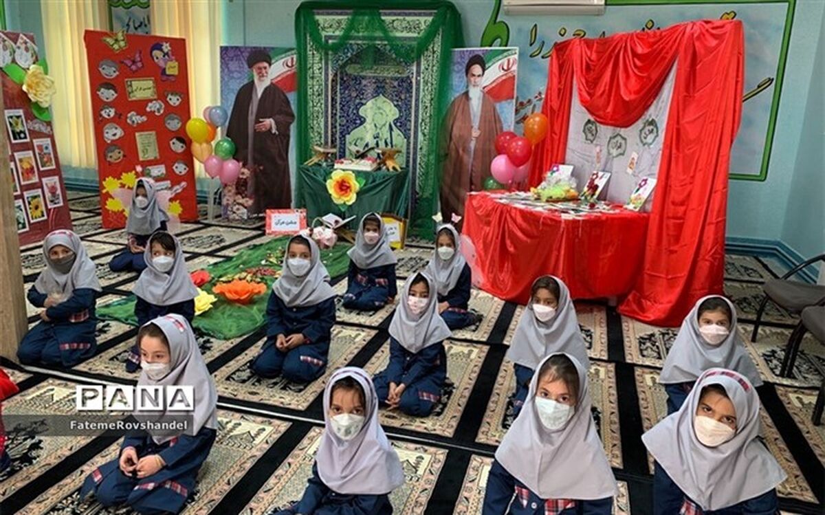 برگزاری جشن قرآن با حضور دانش‌آموزان منتخب دبستان شاهد معمار کاشمر