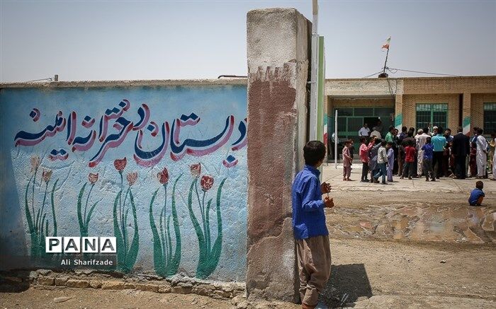 ریل‌گذاری برای بازگرداندن  68 هزار دانش‌آموز بازمانده از تحصیل در سیستان و بلوچستان