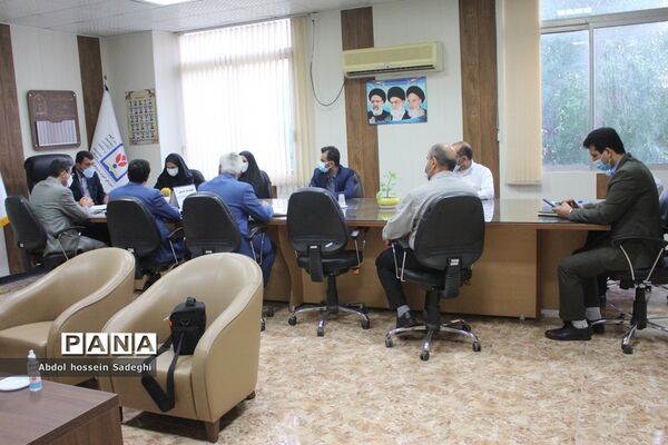 جلسه هم‌اندیشی طرح دانش‌آموز تراز انقلاب اسلامی آموزش و پرورش استان بوشهر