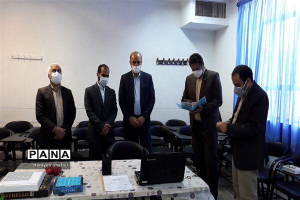 برگزاری مسابقات بازی‌های فکری سرگرمی رویش به صورت آنلاین در  در دبیرستان شهید صالحی شیراز